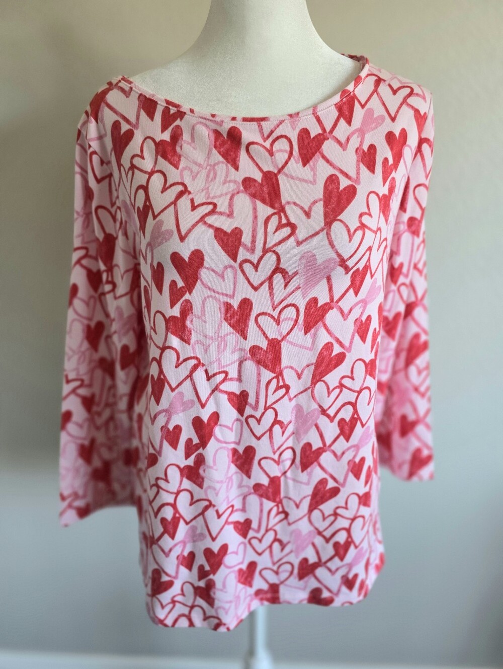 Talbots Top T-Shirt Artsy Hearts Cotton Stretch Size M Valentine Love Pink Red